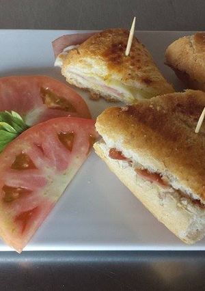 Una foto de Sándwich cubano
