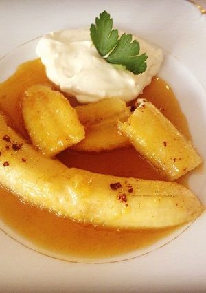 Una foto de Banana Flambé