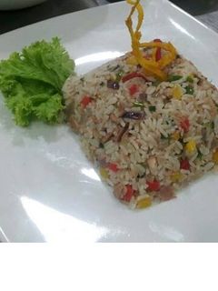 Una foto de Ensalada de Arroz con Atún
