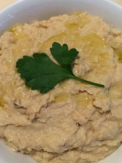 Una foto de Hummus