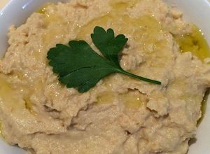 Una foto de Hummus