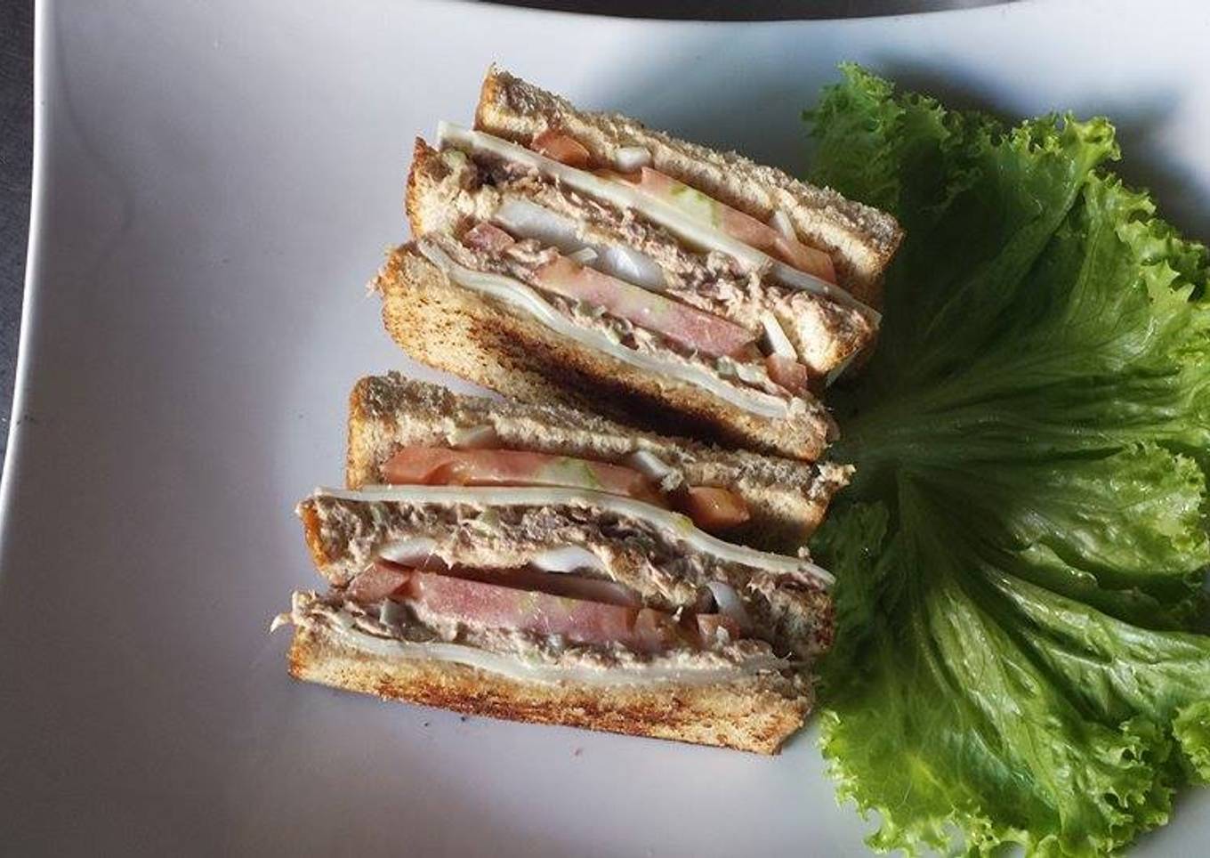 Sándwich de atún y queso