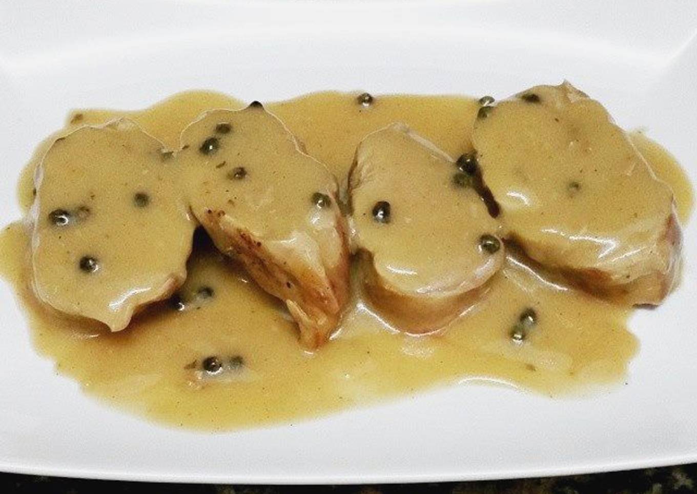 Solomilos de Ternera and Salsa de Pimienta Verde