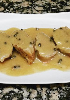 Una foto de Solomillos de ternera en salsa de pimienta verde 