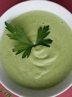 Una foto de Crema de brócoli