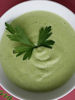 Una foto de Crema de brócoli