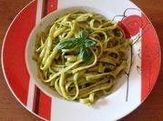 Una foto de spaghetti sin carne