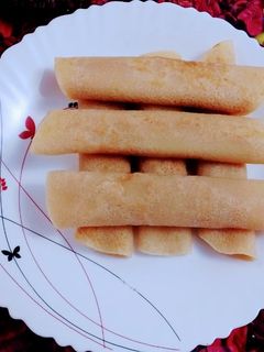 ক্ষীরের পাটিসাপ্টা (kheerer patisapta recipe in bengali) রেসিপির প্রধান ছবি
