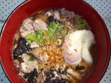 ข้าวต้มหมูใส่ไข่