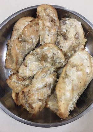 รูปของ “อกไก่อบกระเทียมพริกไทย”