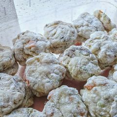 A picture of Cireng Sayur / Fried Tapioca and Veggie Cakes.