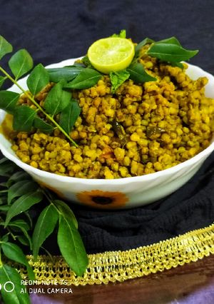 A picture of Moong Salad Dry moong sukha.