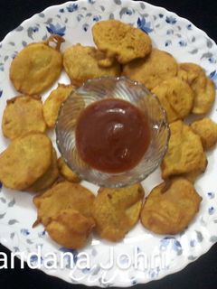 आलू की पकौड़ी रेसिपी मुख्य फोटो