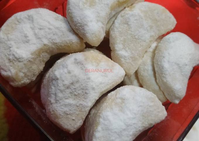 Kue Putri Salju