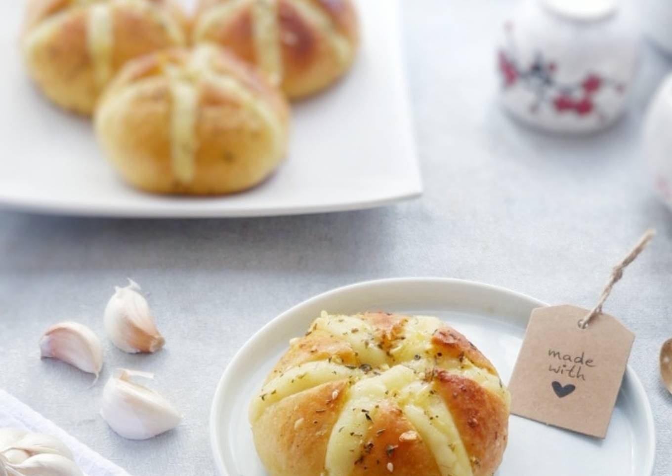 Korean garlic cheese bread