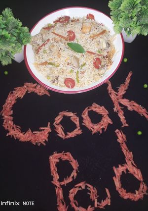A picture of Chinese fried rice.