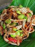 Oseng ikan asin layur dan pete