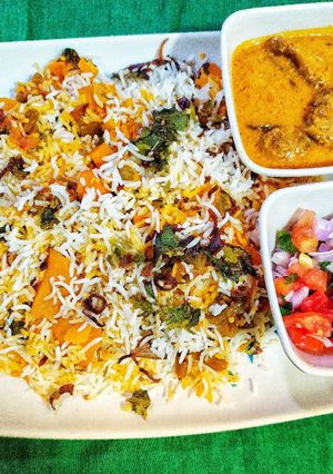 A picture of Vegetable Dum Biryani Restaurant style.