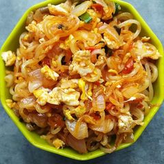 A picture of Egg noodles.