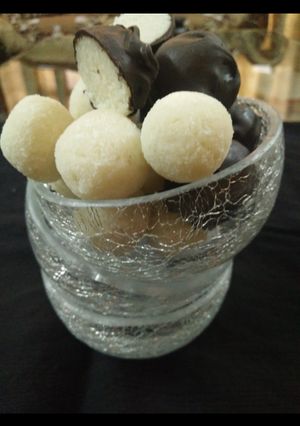 A picture of Chocolate Coconut Laddoo.