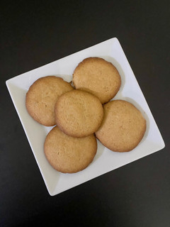 A picture of Wheat Butter cookies.