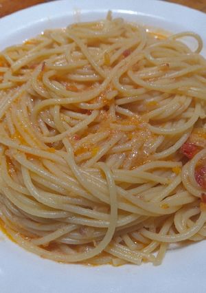 Una foto de Tallarines con salsa de zanahoria 🥕