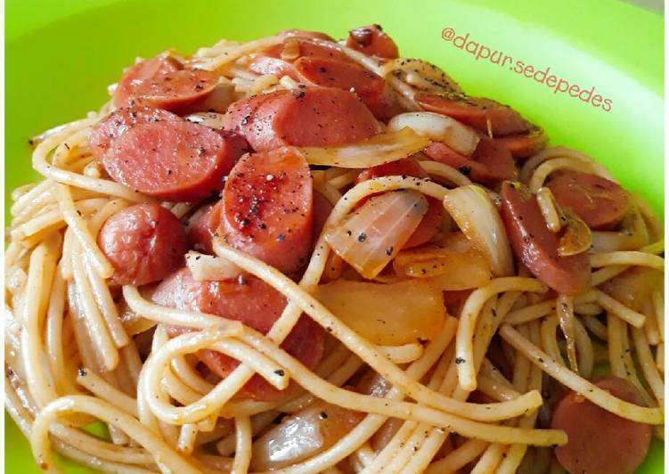 Resep Spaghetti Tumis Sosis Saus Inggris oleh Ina Harahap 