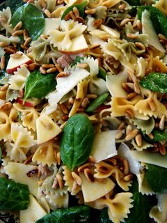Una foto de Ensalada de pasta diferente
