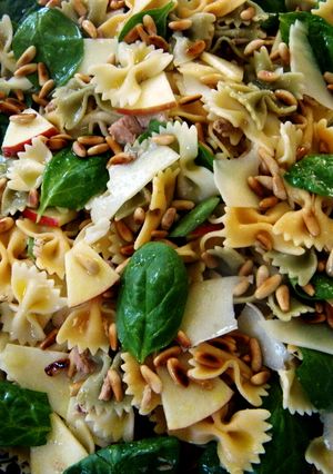 Una foto de Ensalada de pasta diferente