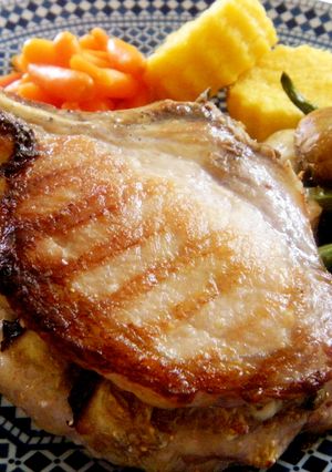 Foto principal de Chuletas ibéricas rellenas de brevas y queso de Cabrales