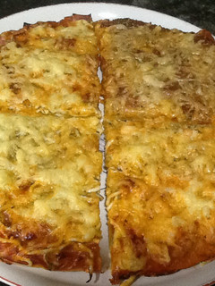 Una foto de Pizza cuatro gustos