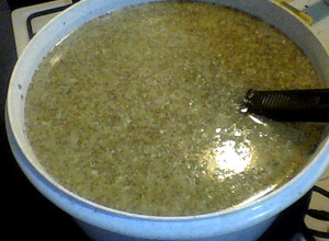 Una foto de Agua de limón con chía