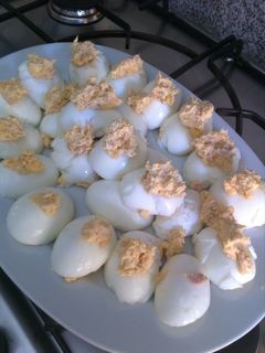 Una foto de Huevos rellenos