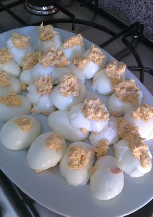 Una foto de Huevos rellenos