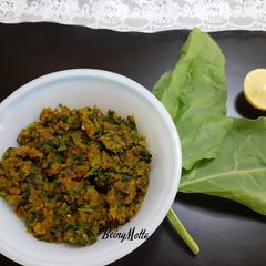 Spinach-Besan Sabzi A picture of Spinach-Besan Sabzi.
