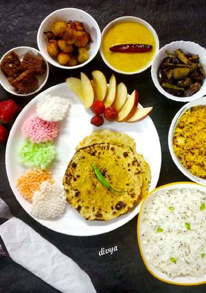 A picture of Winter bhog(Bajra roti,bengon curry,dhi kadi).