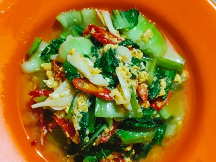 Langkah Gampang Menyiapkan Resep Ca pokcoy kuah telur Anti Ribet, Mantap Sekali