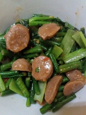 Cara Mudah Membikin Resep Oseng sawi kacang panjang pentol yang Bisa Manjain Lidah Anti Ribet, Uenak Banget