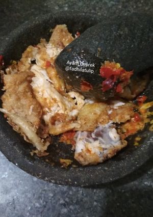 Foto resep Ayam Geprek (Tanpa marinasi seharian)