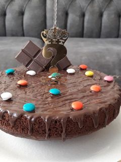 عکسی از دستور کیک شکلاتی با هات چاکلت🍪