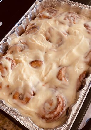 A picture of Citrusy Cinnamon Rolls.