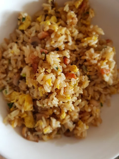 Una foto de Arroz frito japonés