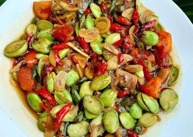 Resep Ikan asin peda pete Lezat