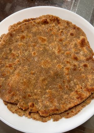A picture of Masala Bajra and Ragi Paratha.