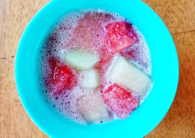 Snack: Jus Semangka Melon dengan Potongan Buah Segar (18 month+)
