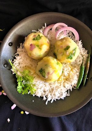 A picture of Aloo Bhate (Mashed Potato - Bong Style).
