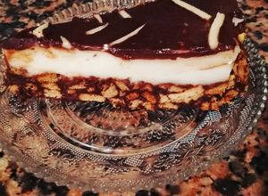 Foto principal de Tarta de crema de chocolate blanco y la ganache