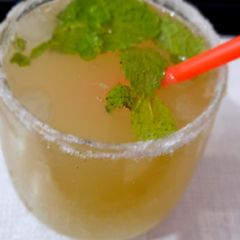 A picture of Green grapes mojito.