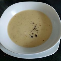 A picture of My Autumn Creamy Celery Soup 🍲.
