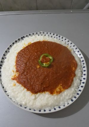 صورة لوصفة أرز بصلصة الطماطم وصفة سهلة وسريعة